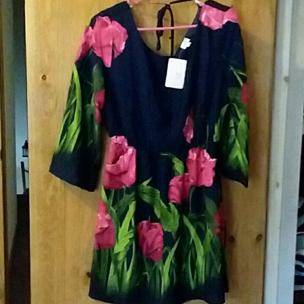 Dress with roses